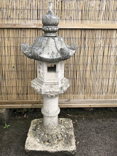 traditional katsuga  japanese granite lantern 