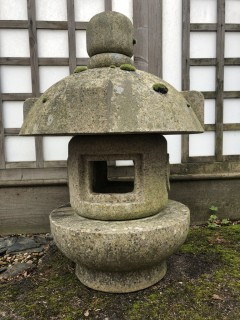 traditional nisaki antique  japanese granite lantern 